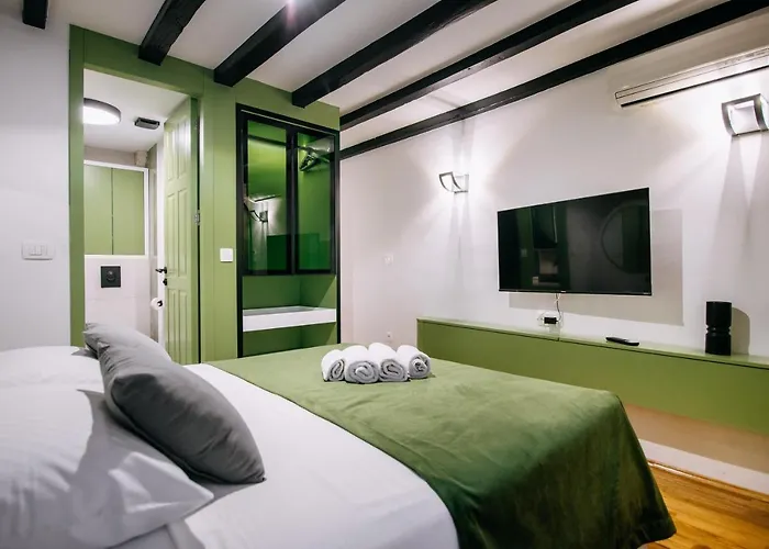 Appartement Old Town 2 *